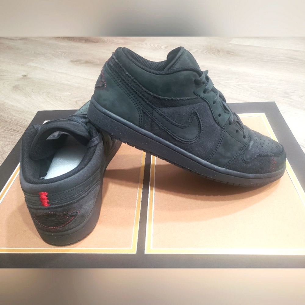 Nike Future Field Low Black Dark Smoke Grey